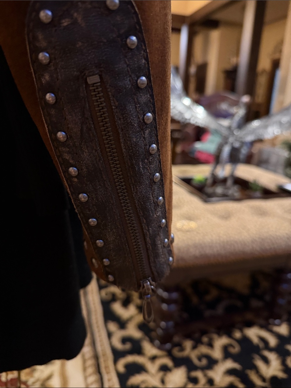 Cripple Creek Suede Western-Style Brown Jacket w/Leather Studded Trim/Concho Bck - Picture 8 of 15